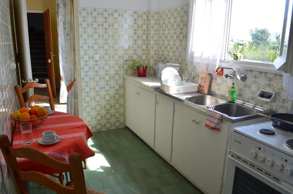 Akti Anastasia Akharávi Rom bilde